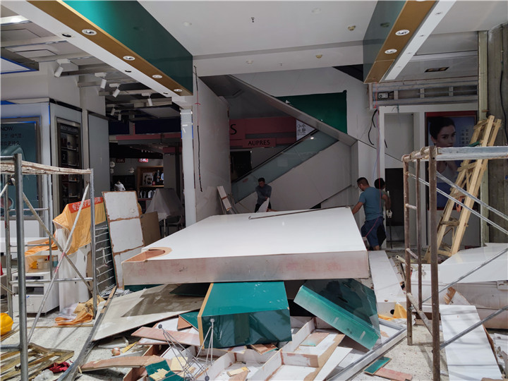 成都商場(chǎng)拆柜施工聯(lián)系電話-成都戰(zhàn)狼拆除