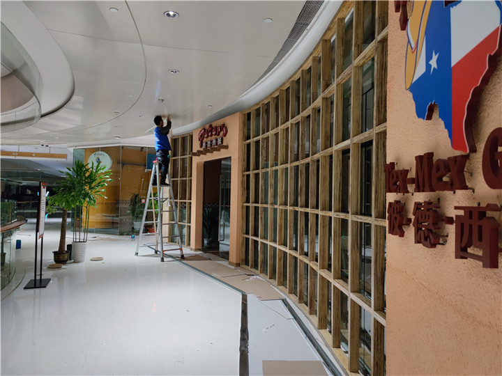 成都專業(yè)商場(chǎng)拆除公司萬(wàn)象城店鋪案例