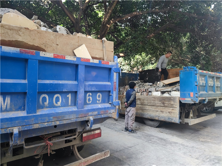 成都專業(yè)餐飲店飯店拆除清運(yùn)公司大可以餐飲店拆除清運(yùn)記錄