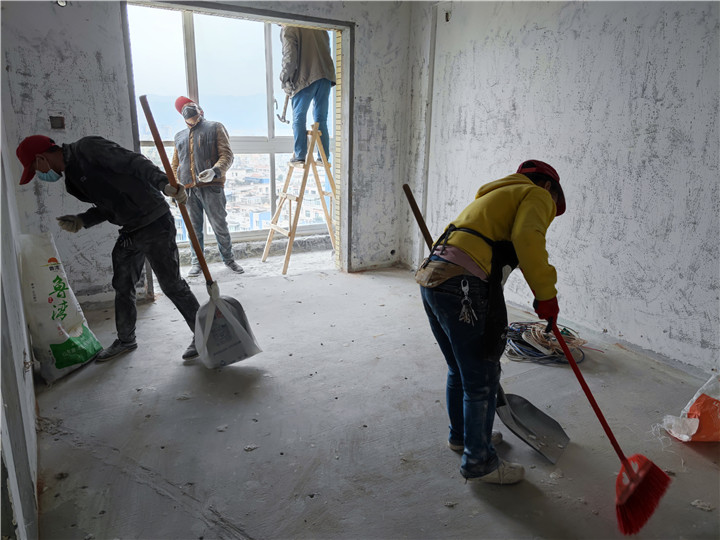 成都舊房裝修拆除二手房拆掉重新裝修戰(zhàn)狼拆除龍泉東安湖附近拆除案例